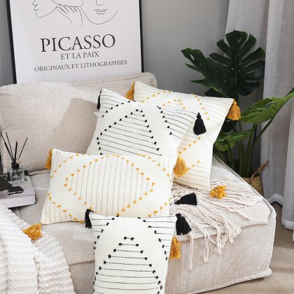 New Design Sofa rest Tassels Cushion Customized Pillow Wholesale