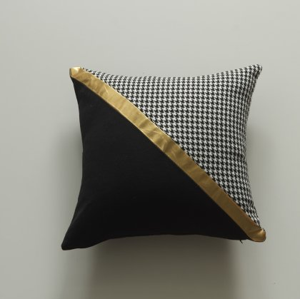 Decorative Pillow Cover With 45*45cm Size PU And Polyester Joint Sewing